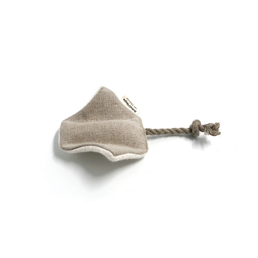 Boba & Vespa Stingray Cat Toy in Cotton with Buckwheat for Crinkles and Organic Catnip-0